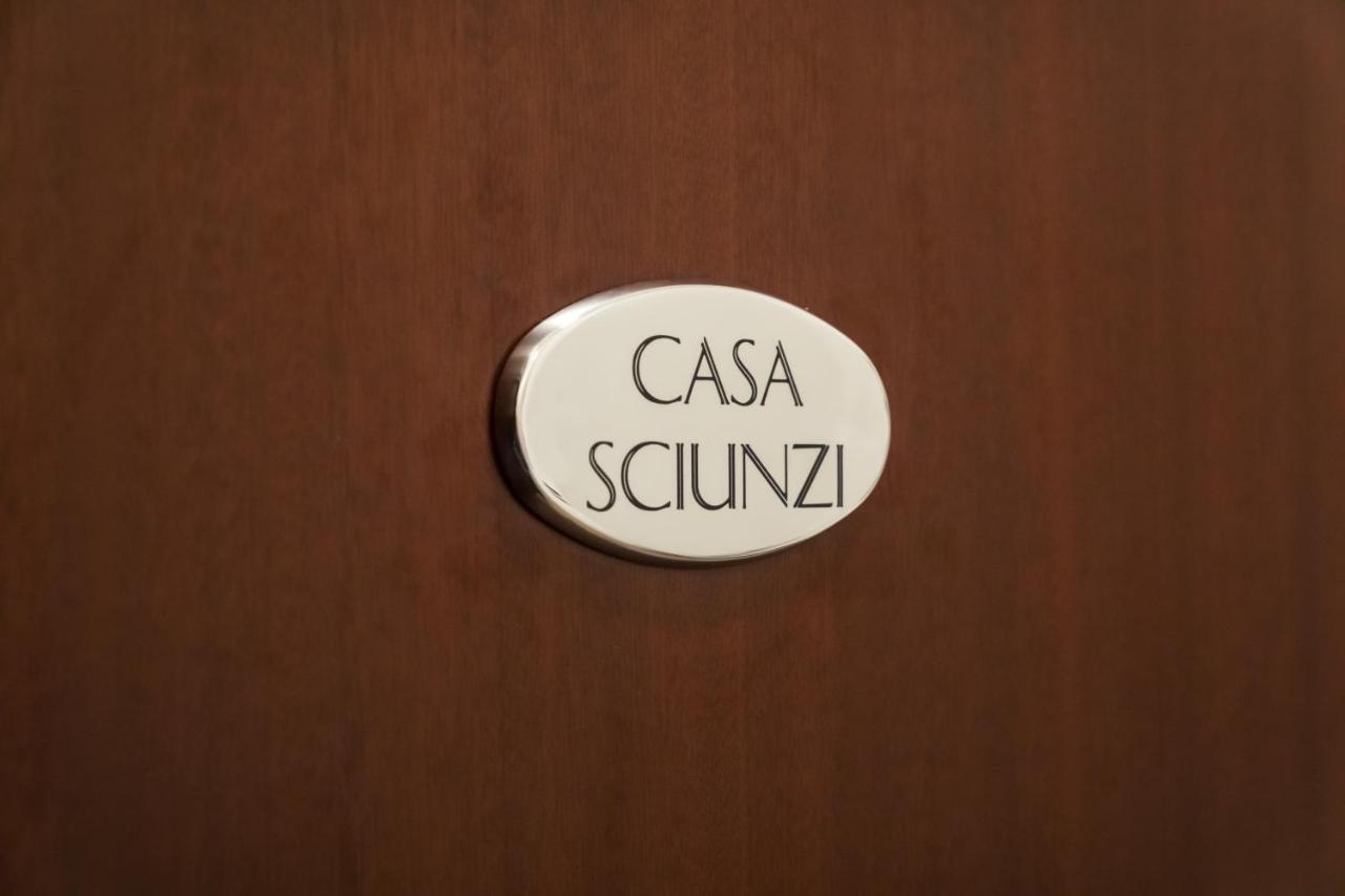 Casa Sciunzi - Elegant Guest House In Rome Termini Экстерьер фото